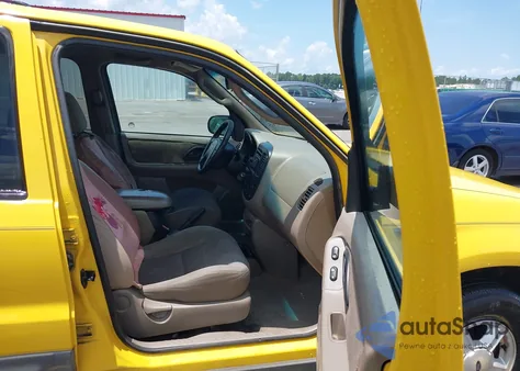 2002 Ford Escape Xlt from USA, damaged, VIN 1FMYU03122KA38022